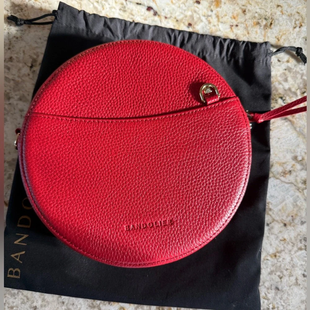 Bandolier round crossbody